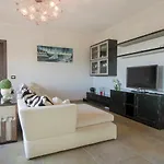 Serra By Interhome